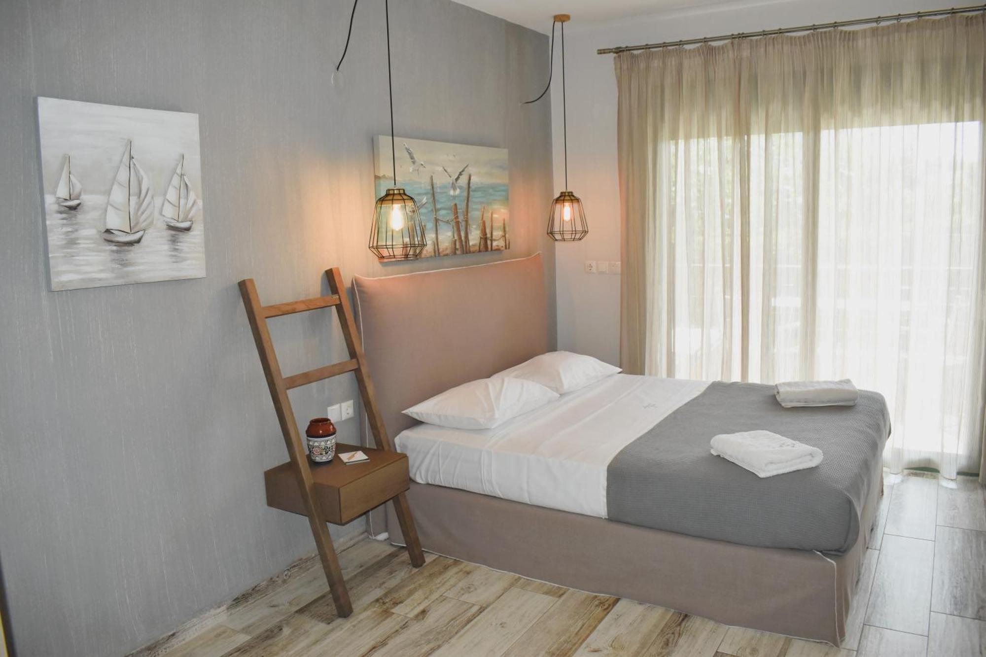 Alegria Suites Nikiti  Exterior photo