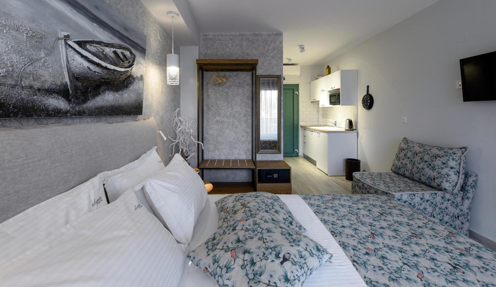 Alegria Suites Nikiti  Room photo