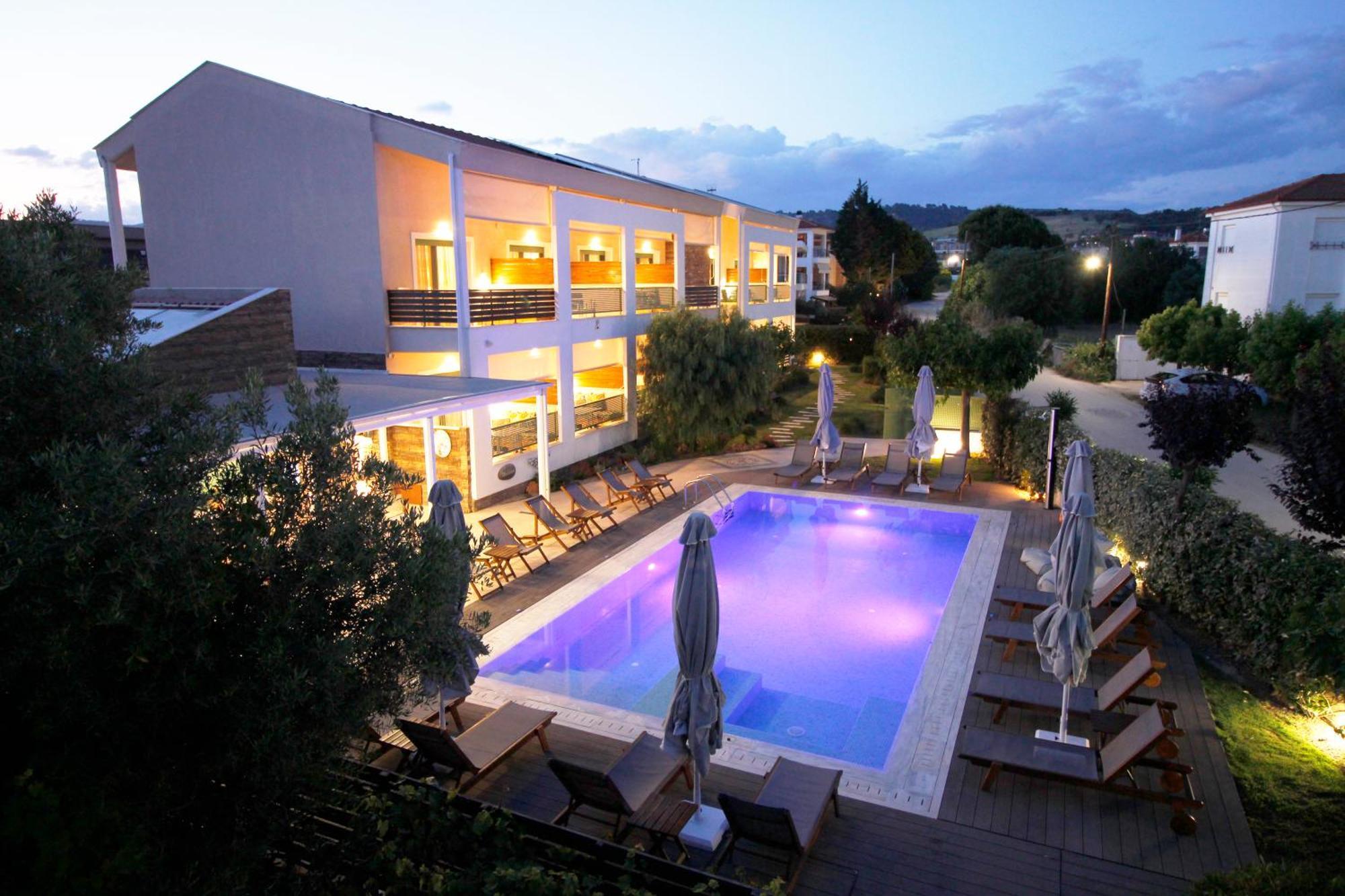 Alegria Suites Nikiti  Exterior photo