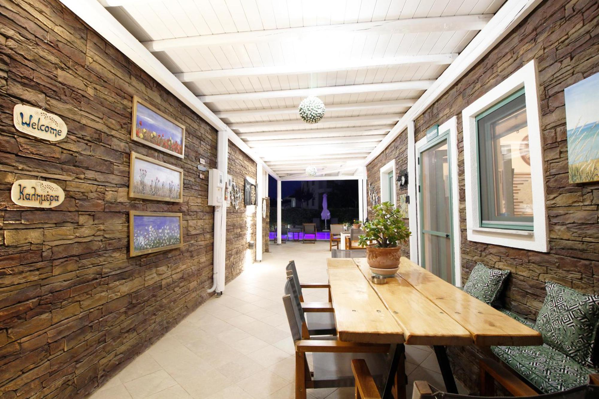Alegria Suites Nikiti  Exterior photo